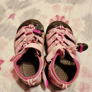 EUC Keen Toddler Size 8